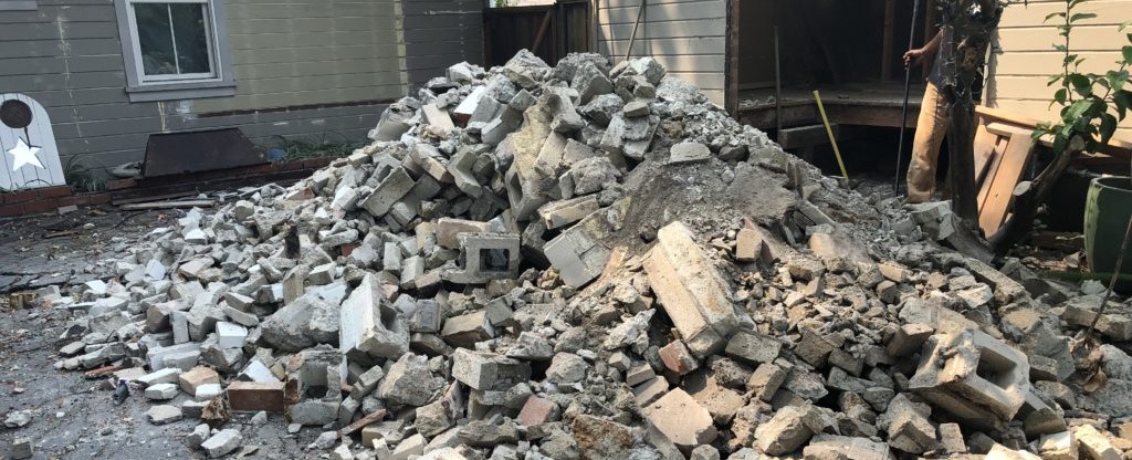 Construction Debris Removal Brentwood CA